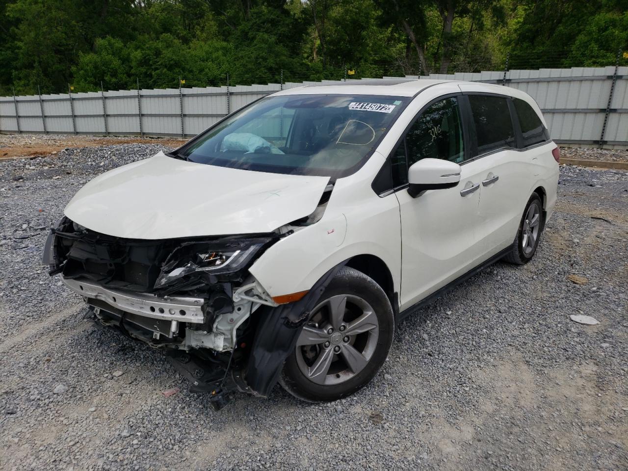 Photo 2 from auction – 2018 HONDA ODYSSEY EX with VIN 5FNRL6H77JB061822