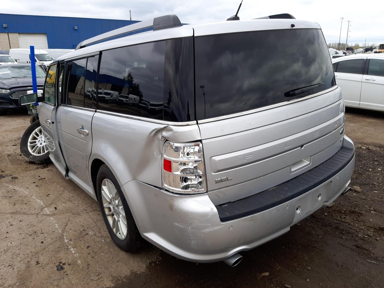 Photo 3 from auction – 2016 FORD FLEX SEL with VIN 2FMHK6C85GBA21996
