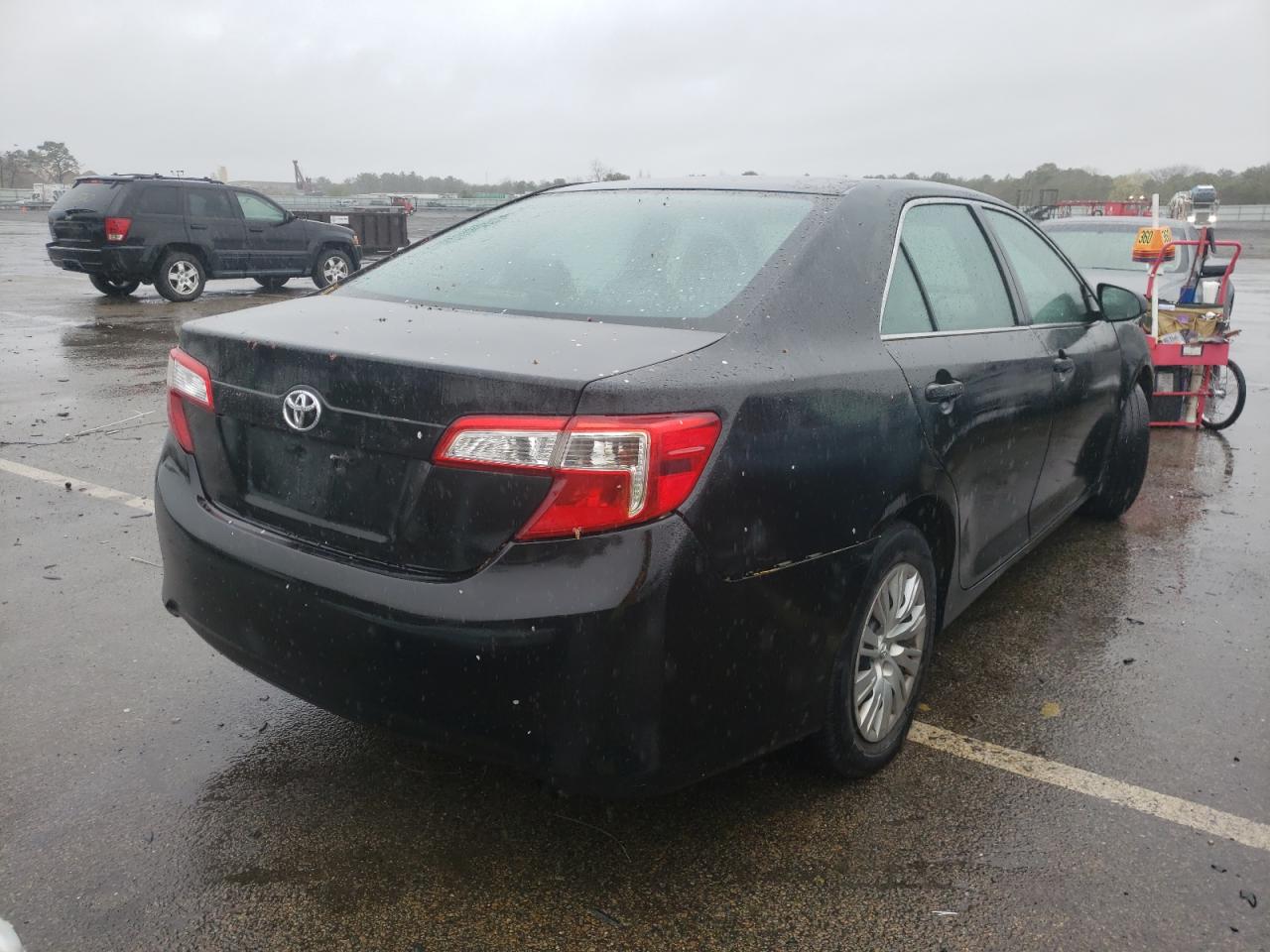Photo 4 from auction – 2014 TOYOTA CAMRY L with VIN 4T1BF1FK4EU864499
