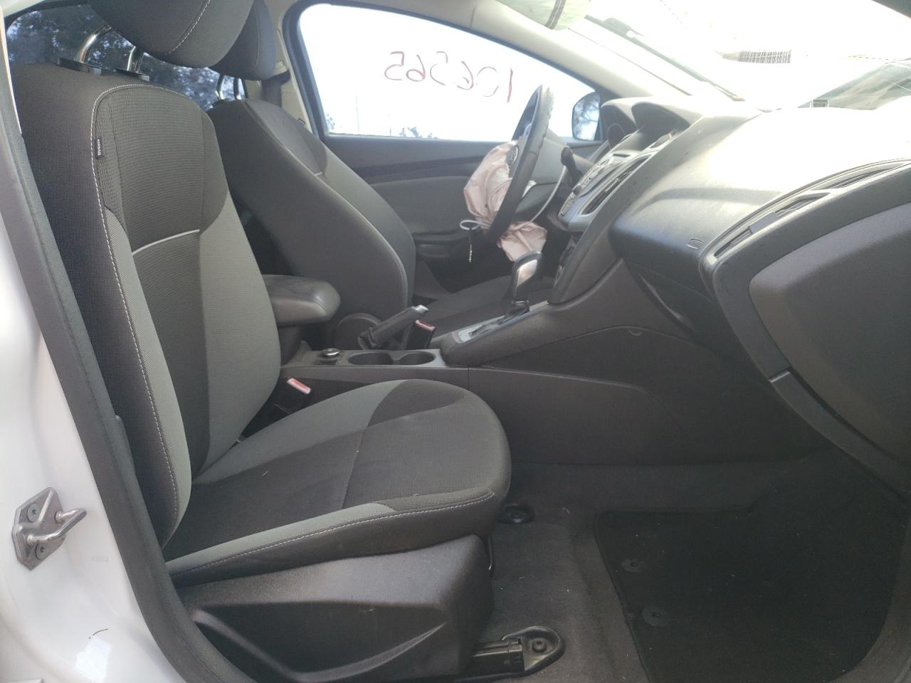 Photo 5 from auction – 2012 FORD FOCUS SE with VIN 1FAHP3F24CL115928