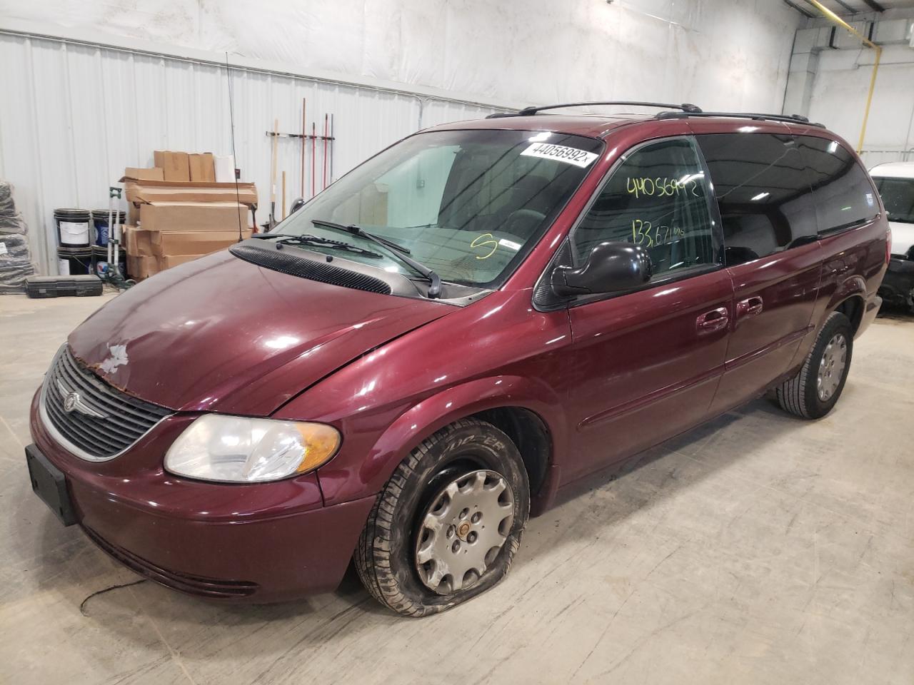 Photo 2 from auction – 2002 CHRYSLER TOWN & COU with VIN 2C4GP44372R653990