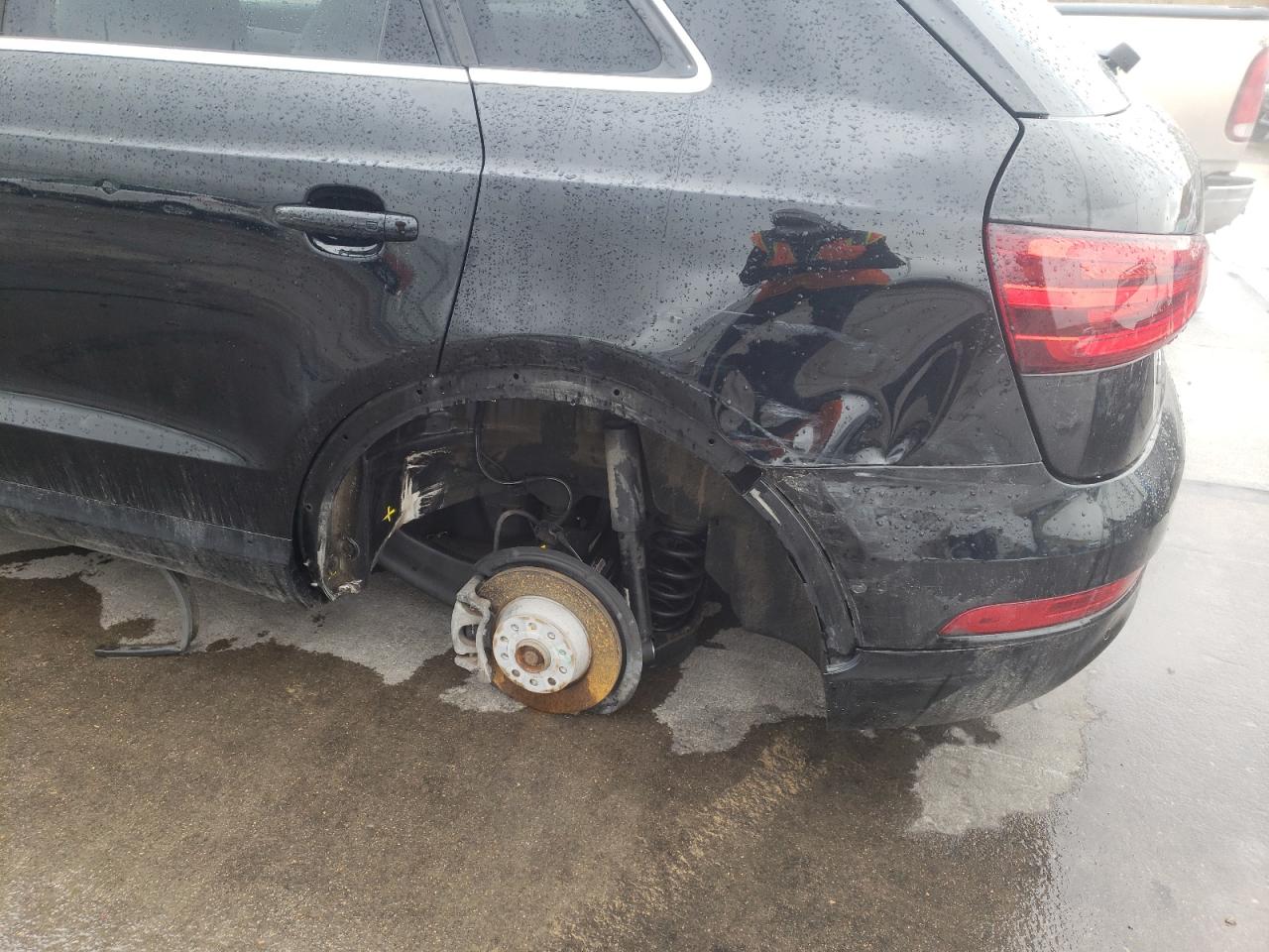 Photo 9 from auction – 2015 AUDI Q3 PRESTIG with VIN WA1GFCFS3FR011872