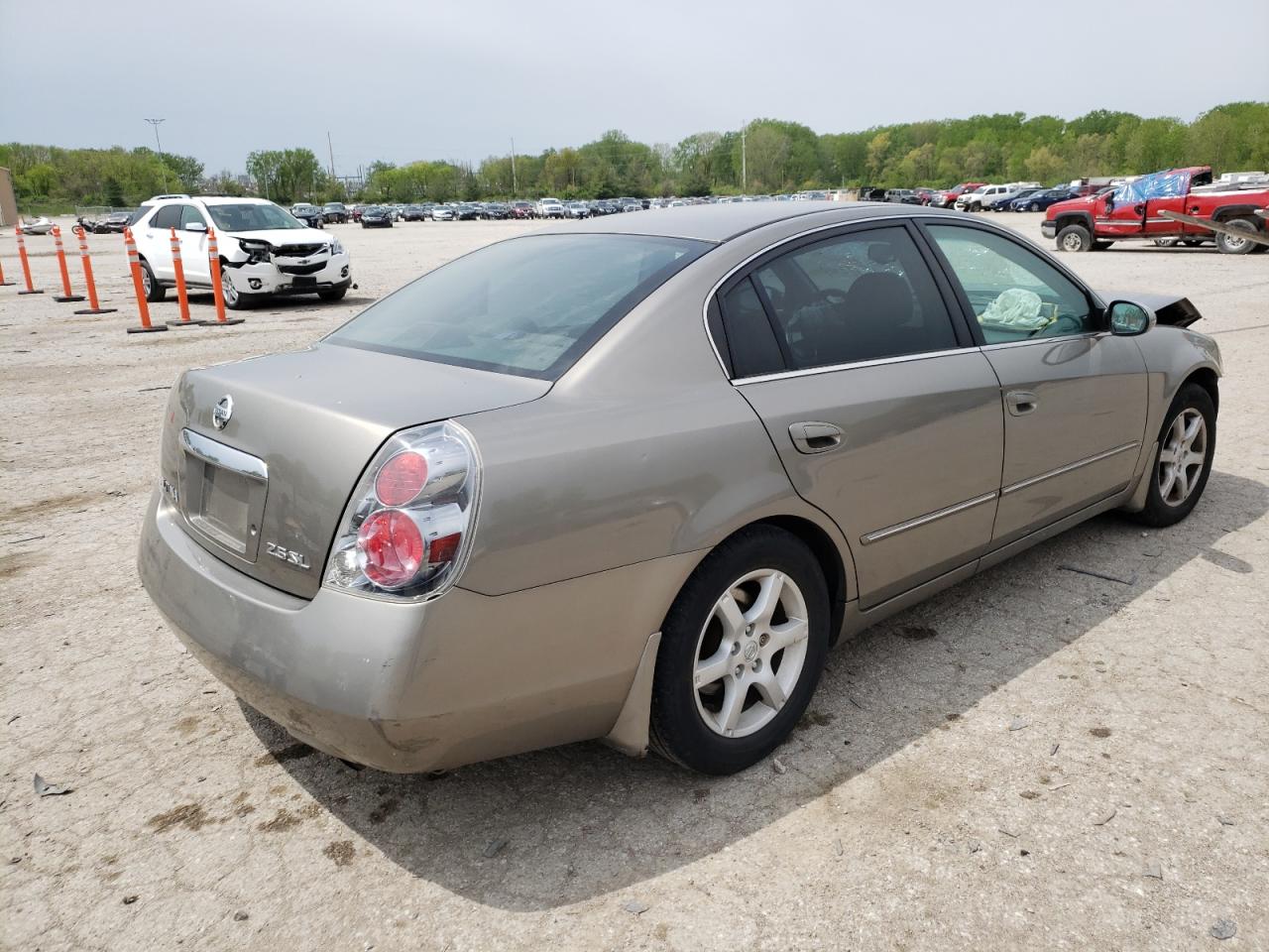 Photo 4 from auction – 2005 NISSAN ALTIMA S with VIN 1N4AL11D55N404656