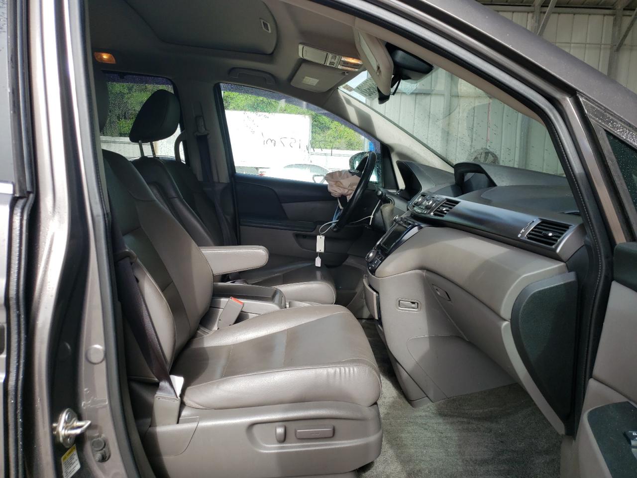 Photo 5 from auction – 2015 HONDA ODYSSEY EX with VIN 5FNRL5H68FB026344
