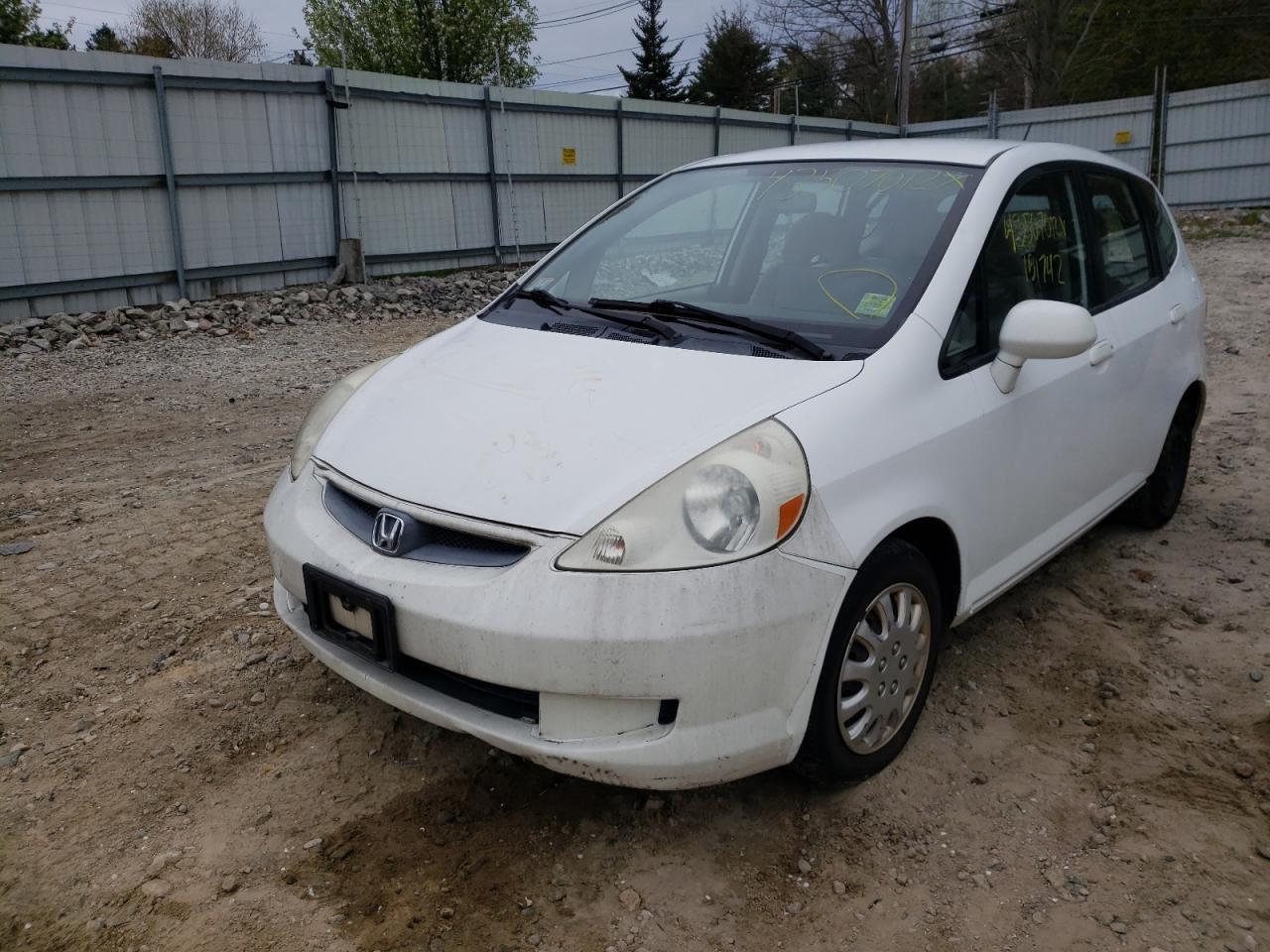 Photo 2 from auction – 2007 HONDA FIT with VIN JHMGD38497S027657