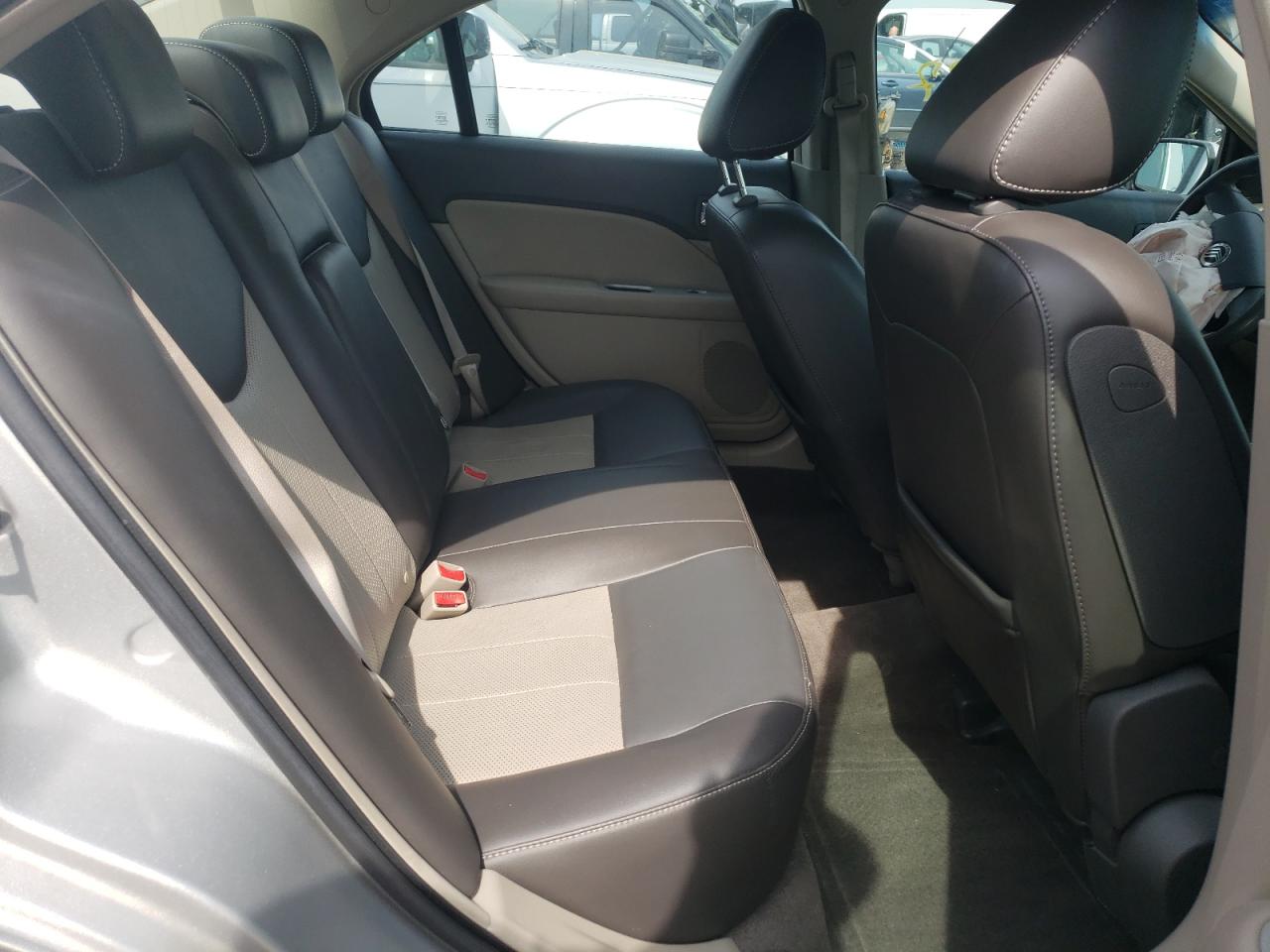 Photo 6 from auction – 2010 MERCURY MILAN PREM with VIN 3MEHM0JA7AR662964