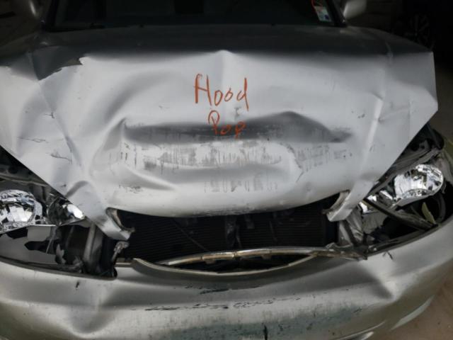 Photo 7 from auction – 2004 TOYOTA CAMRY LE with VIN 4T1BE32K34U305495