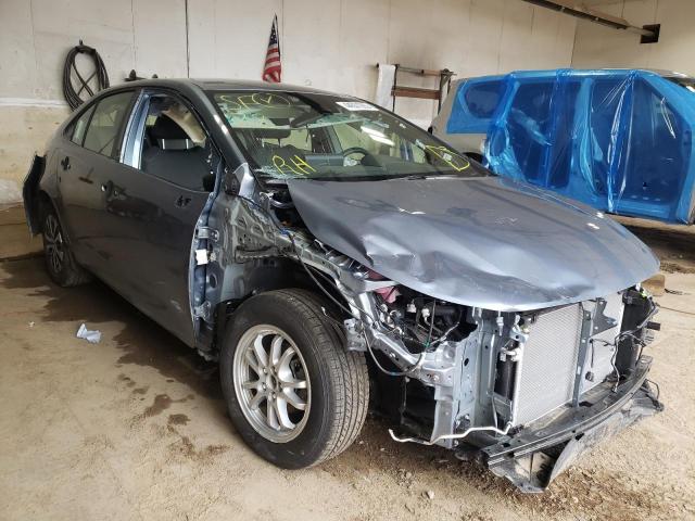 TOYOTA COROLLA LE 2022 with VIN JTDEAMDE8NJ039579 - Photo from auction