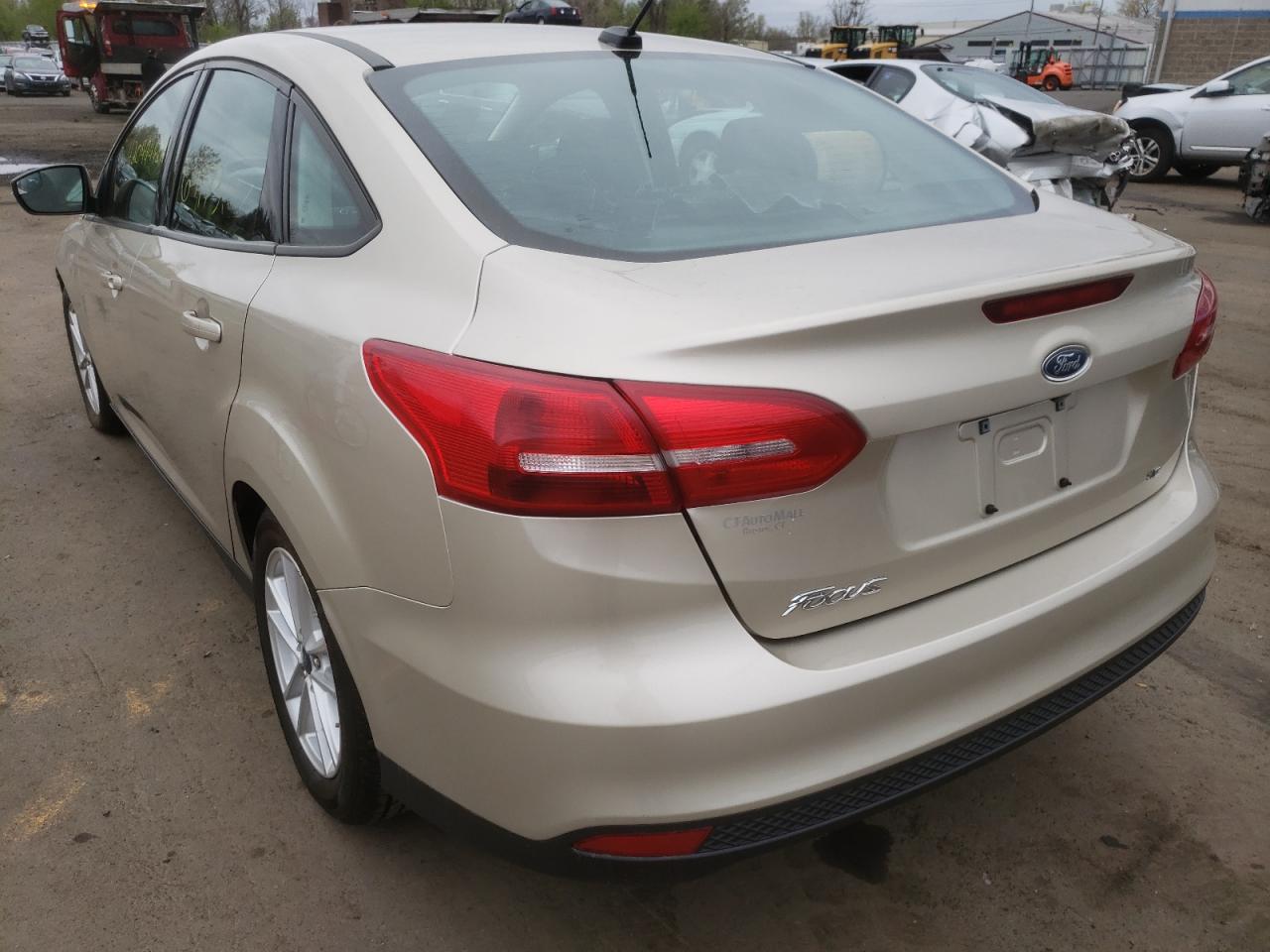 Photo 3 from auction – 2017 FORD FOCUS SE with VIN 1FADP3F21HL288456