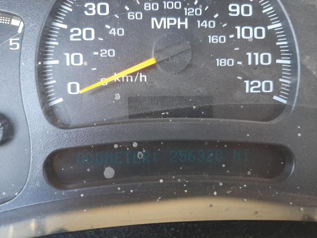 Photo 8 from auction – 2003 CHEVROLET SILVERADO with VIN 1GCHK23123F136354