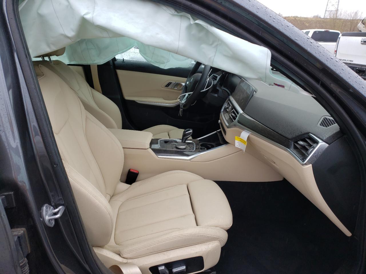 Photo 5 from auction – 2021 BMW 330XI with VIN 3MW5R7J00M8C00551