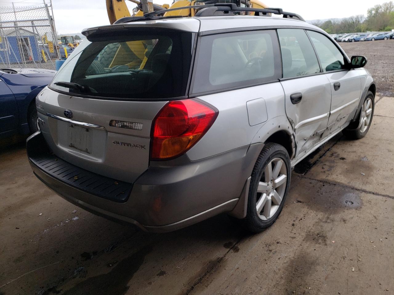 Photo 4 from auction – 2006 SUBARU LEGACY OUT with VIN 4S4BP61C067329146