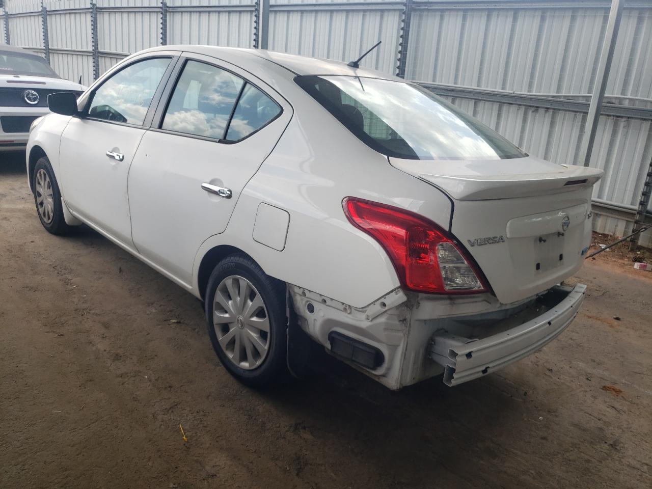 Photo 3 from auction – 2016 NISSAN VERSA S with VIN 3N1CN7APXGL839561