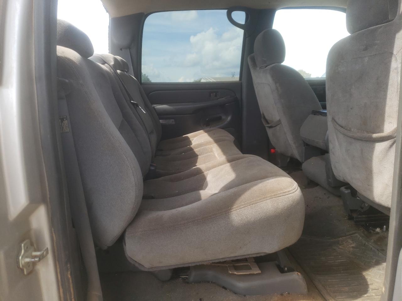 Photo 15 from auction – 2005 GMC NEW SIERRA with VIN 2GTEK13TX51297169