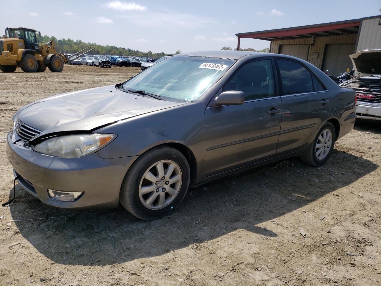 Photo 2 from auction – 2005 TOYOTA CAMRY LE with VIN 4T1BE30K95U978196