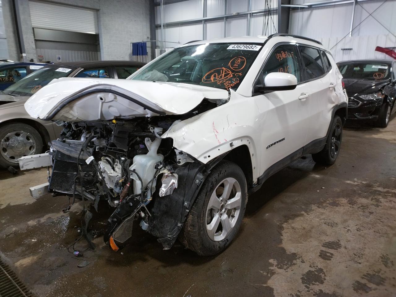 Photo 2 from auction – 2019 JEEP COMPASS LA with VIN 3C4NJDBB3KT648253