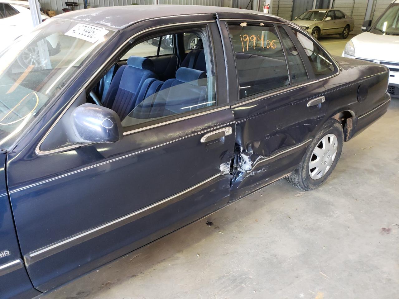 Photo 9 from auction – 1992 FORD CROWN VICT with VIN 2FACP73W5NX249457