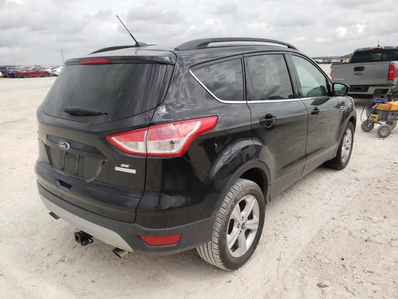 Photo 4 from auction – 2016 FORD ESCAPE SE with VIN 1FMCU0GX9GUC24922