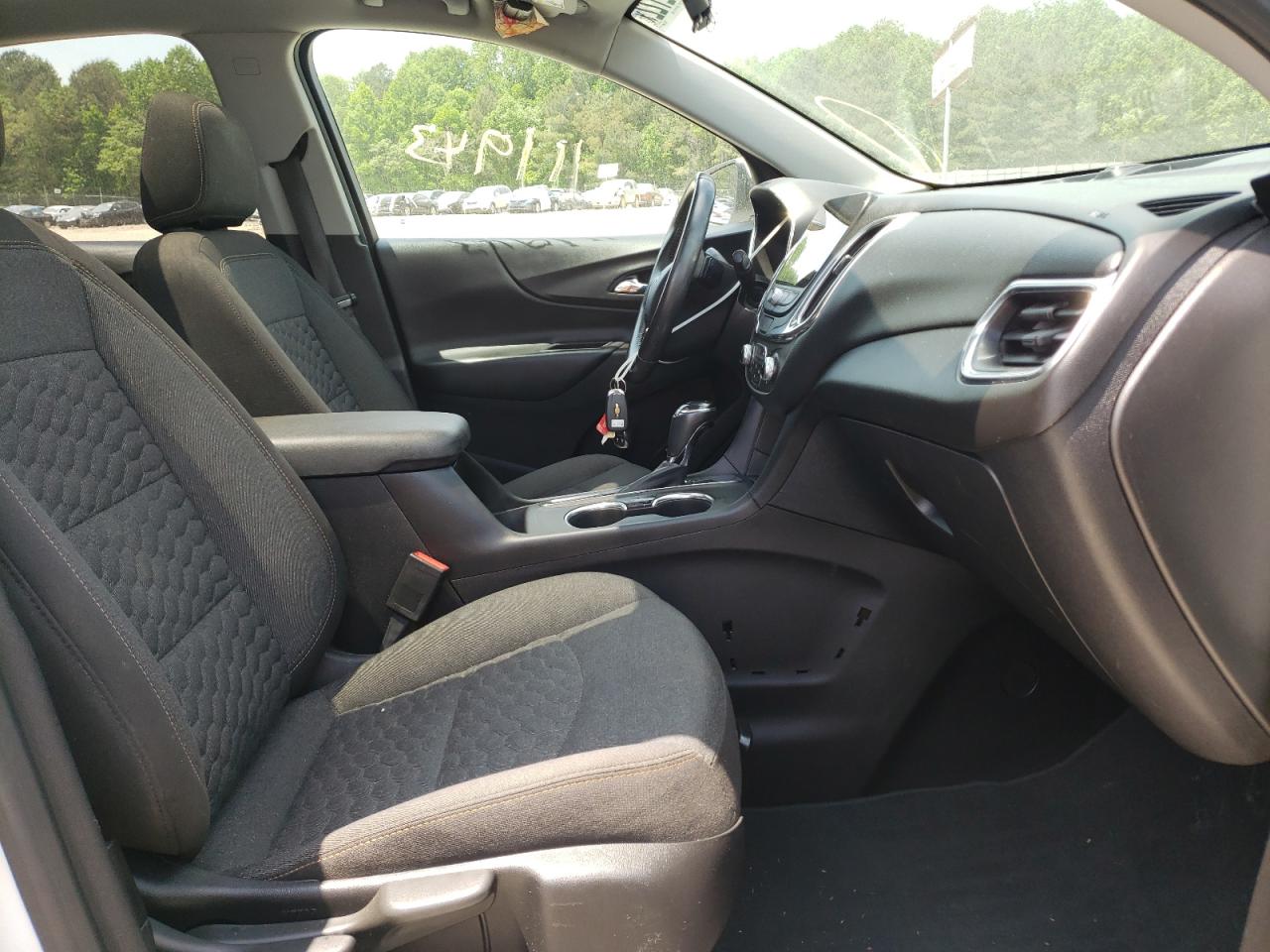 Photo 5 from auction – 2018 CHEVROLET EQUINOX LT with VIN 2GNAXJEV9J6148254