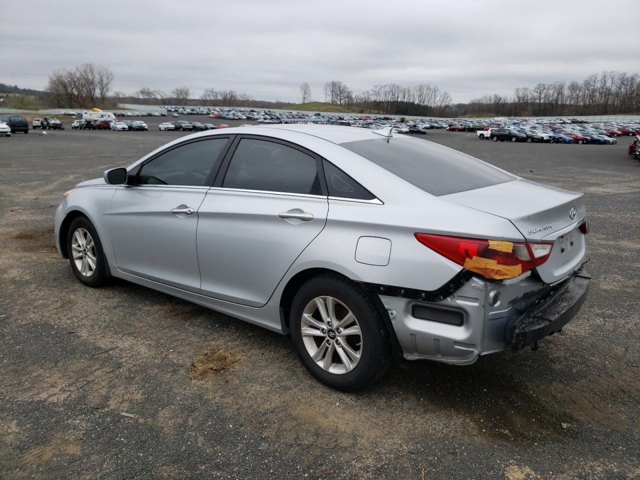 Photo 3 from auction – 2012 HYUNDAI SONATA GLS with VIN 5NPEB4AC8CH431340
