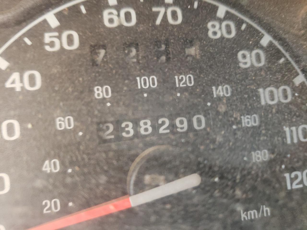 Photo 8 from auction – 2002 MAZDA B3000 CAB with VIN 4F4YR16U02TM07379