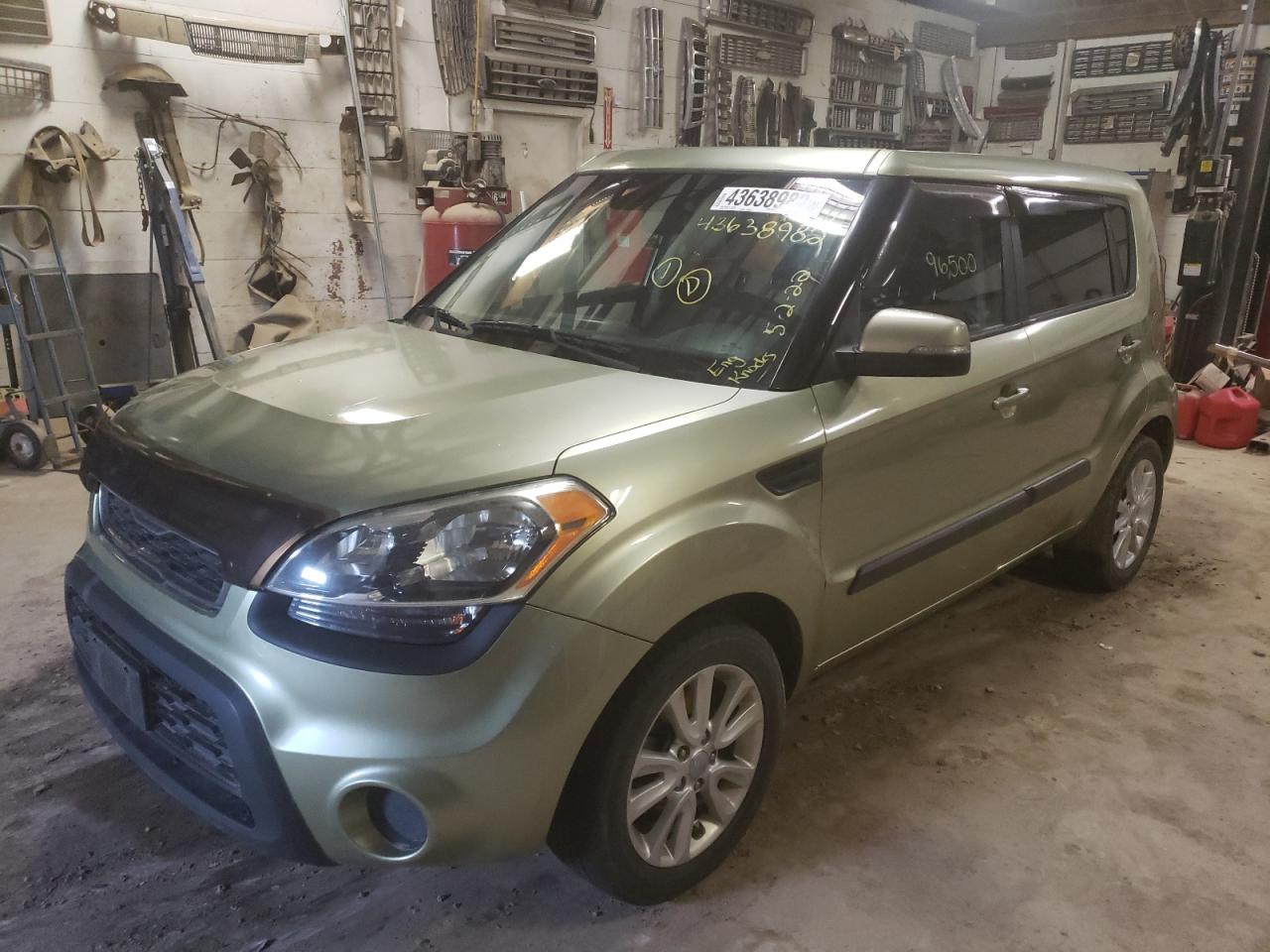 Photo 2 from auction – 2013 KIA SOUL + with VIN KNDJT2A69D7632423