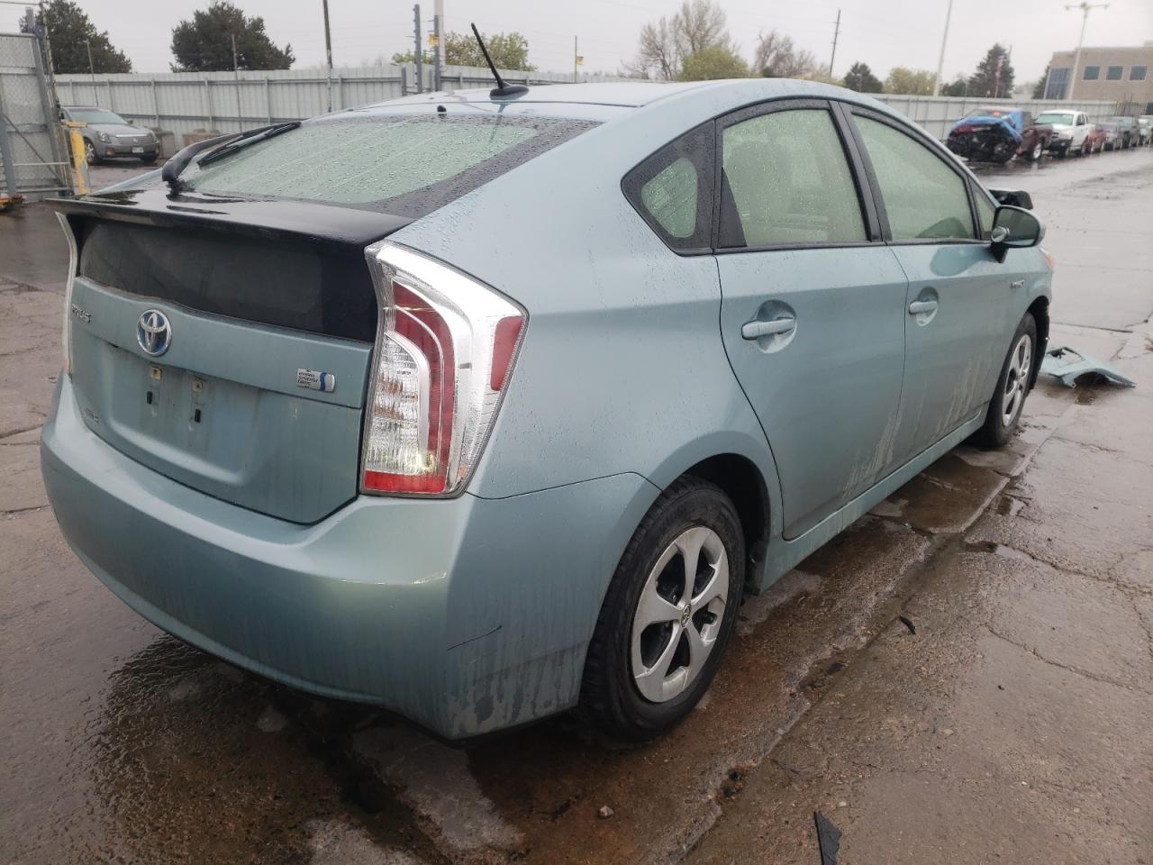 Photo 4 from auction – 2015 TOYOTA PRIUS with VIN JTDKN3DU9F1893989