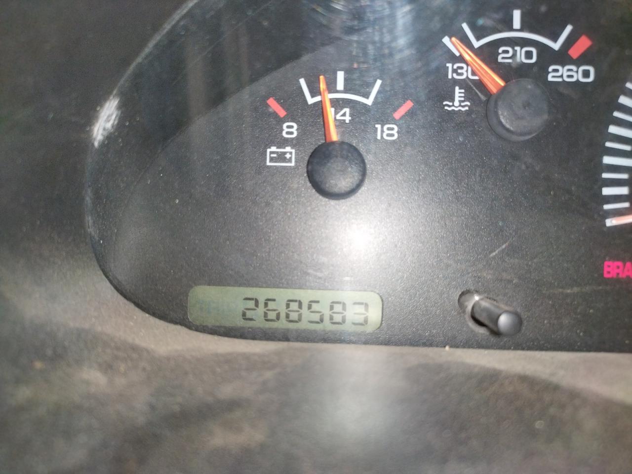 Photo 8 from auction – 1998 DODGE RAM VAN B2 with VIN 2B7JB21Z2WK135611