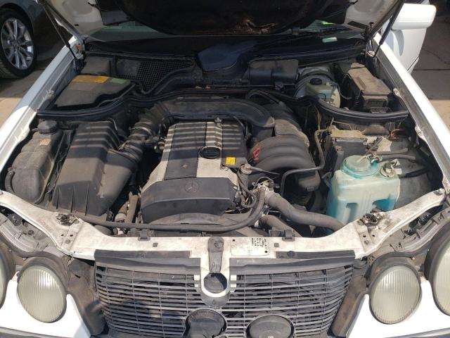 Photo 2 from auction – 1997 MERCEDES-BENZ E 320 with VIN WDBJF55F4VJ035363