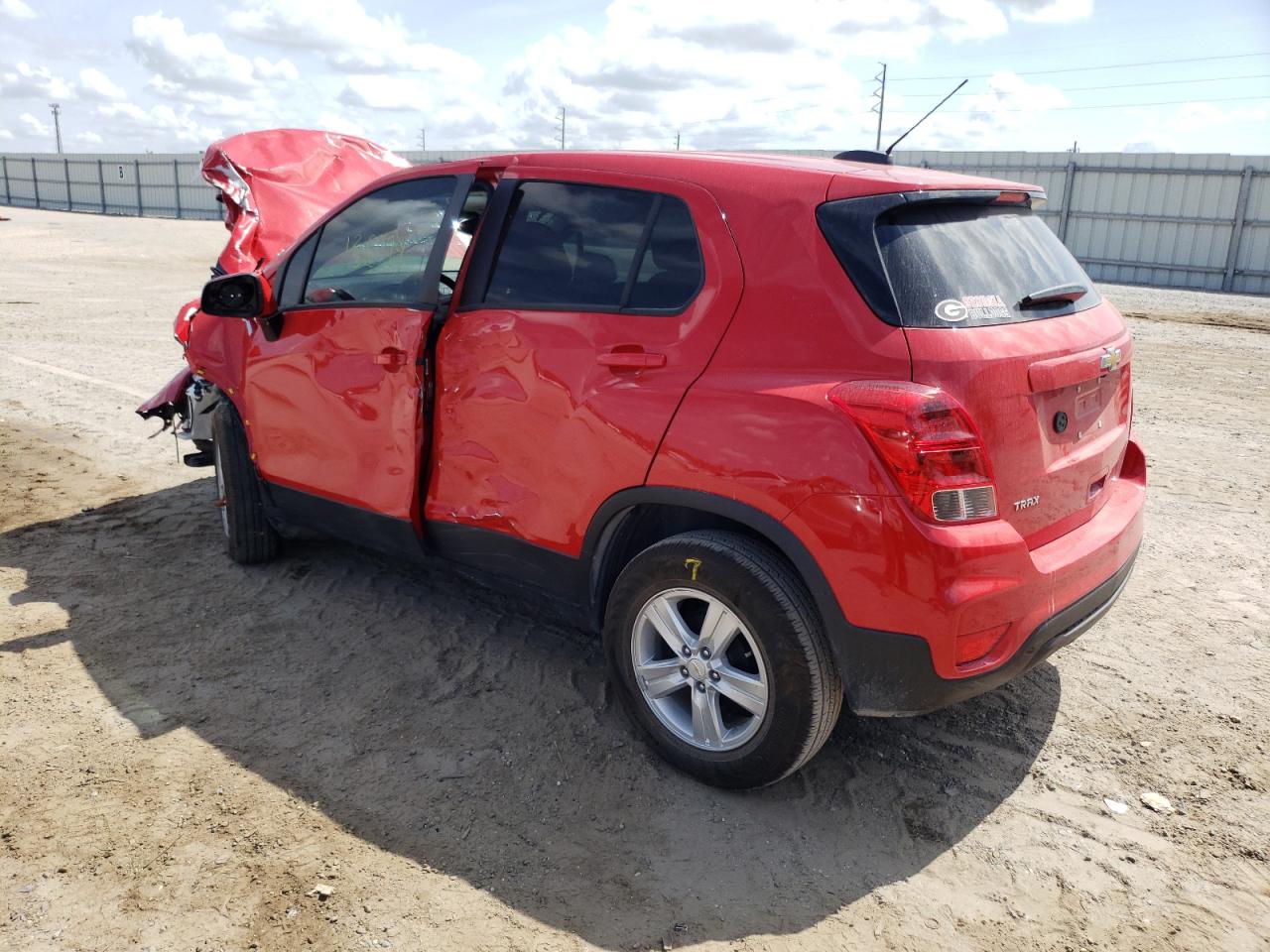 Photo 13 from auction – 2020 CHEVROLET TRAX LS with VIN KL7CJKSB6LB341395