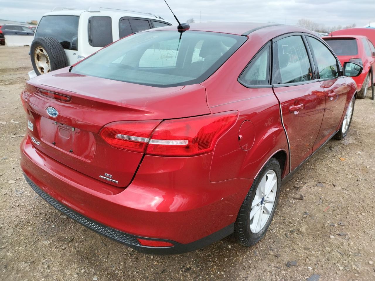 Photo 4 from auction – 2015 FORD FOCUS SE with VIN 1FADP3F24FL216406