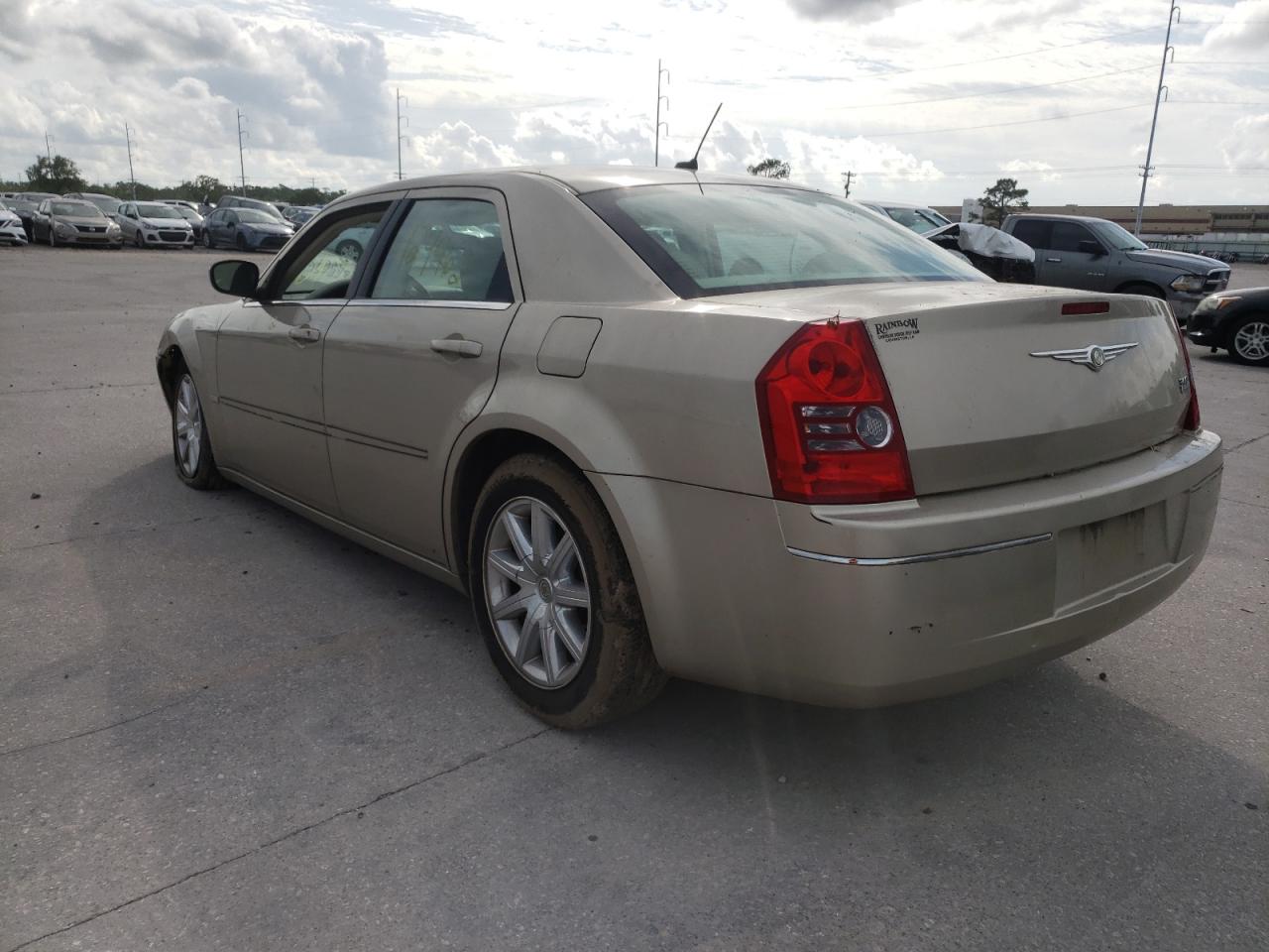 Photo 3 from auction – 2008 CHRYSLER 300 TOURIN with VIN 2C3LA53G98H224945