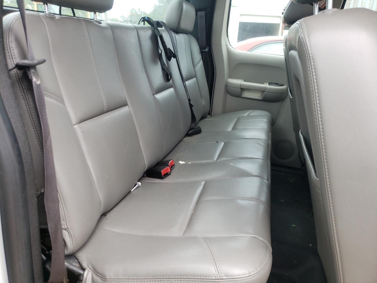 Photo 6 from auction – 2013 CHEVROLET SILVERADO with VIN 1GCRCPEA2DZ315831