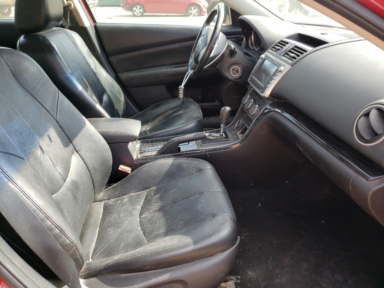Photo 5 from auction – 2010 MAZDA 6 I with VIN 1YVHZ8CH6A5M40148