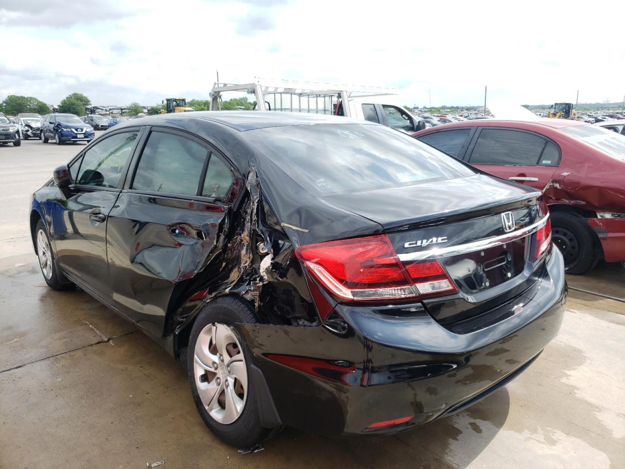 Photo 16 from auction – 2015 HONDA CIVIC LX with VIN 19XFB2F56FE074204