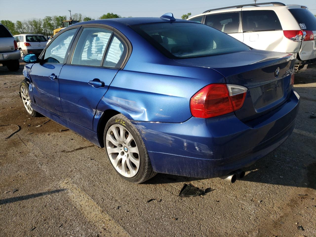 Photo 3 from auction – 2008 BMW 328 XI with VIN WBAVC93578K043529