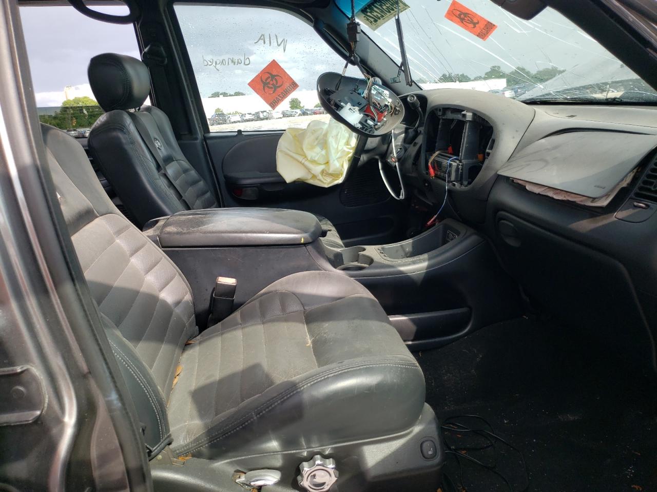 Photo 5 from auction – 2002 FORD F150 SUPER with VIN 1FTRW073X2KC22493