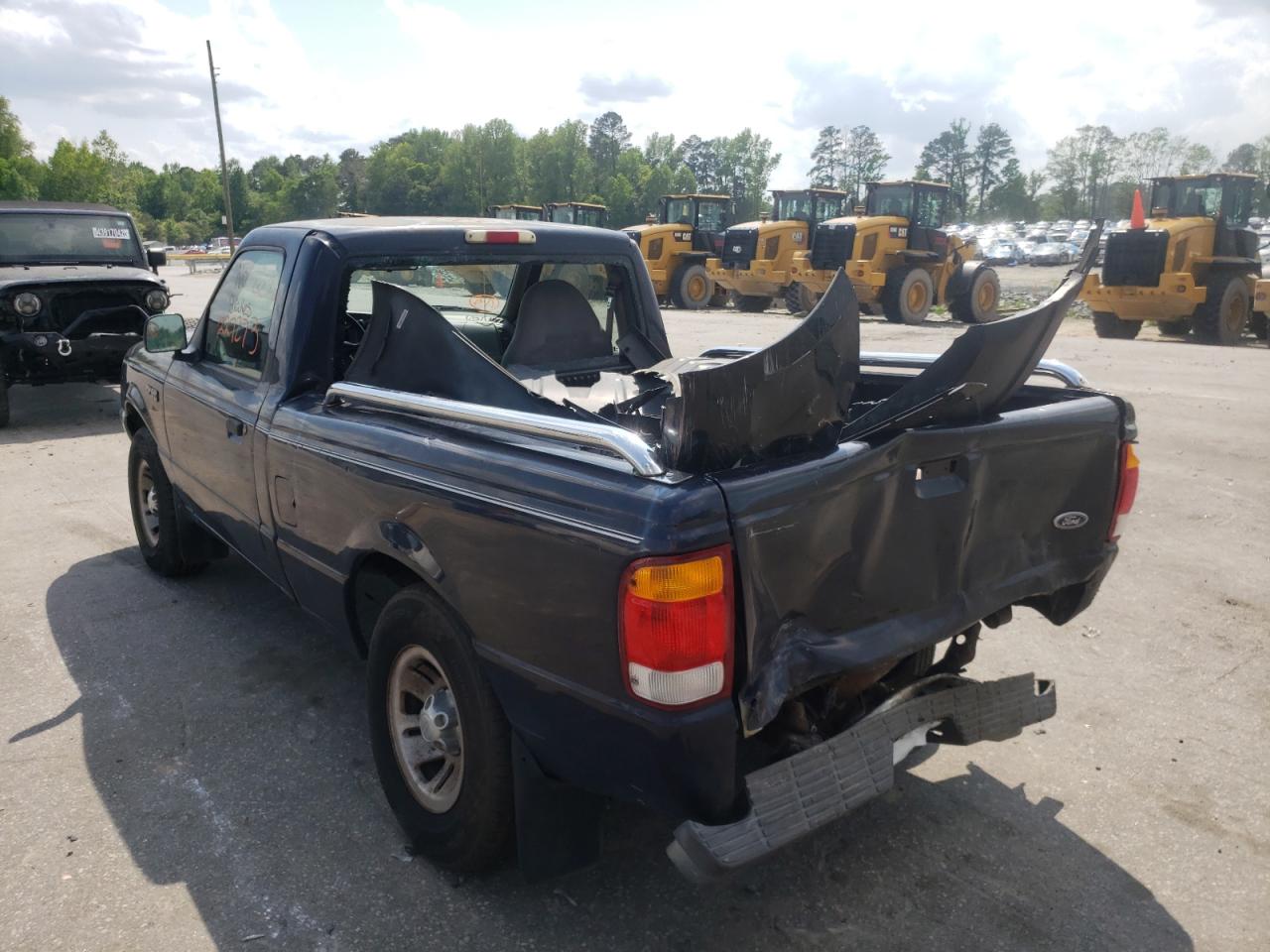 Photo 3 from auction – 1999 FORD RANGER with VIN 1FTYR10C5XUB95752