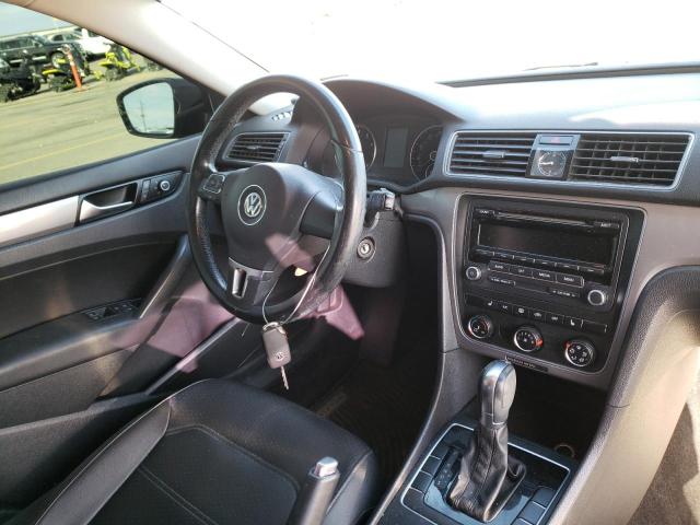 Photo 9 from auction – 2014 VOLKSWAGEN PASSAT S with VIN 1VWAT7A34EC111795