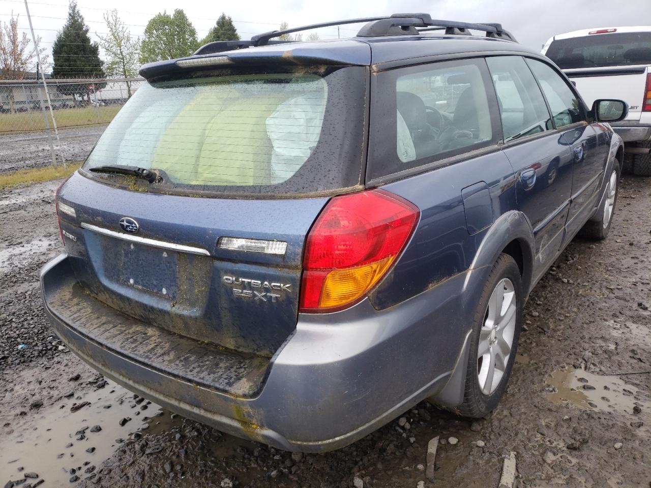 Photo 4 from auction – 2005 SUBARU LEGACY OUT with VIN 4S4BP67C356332022