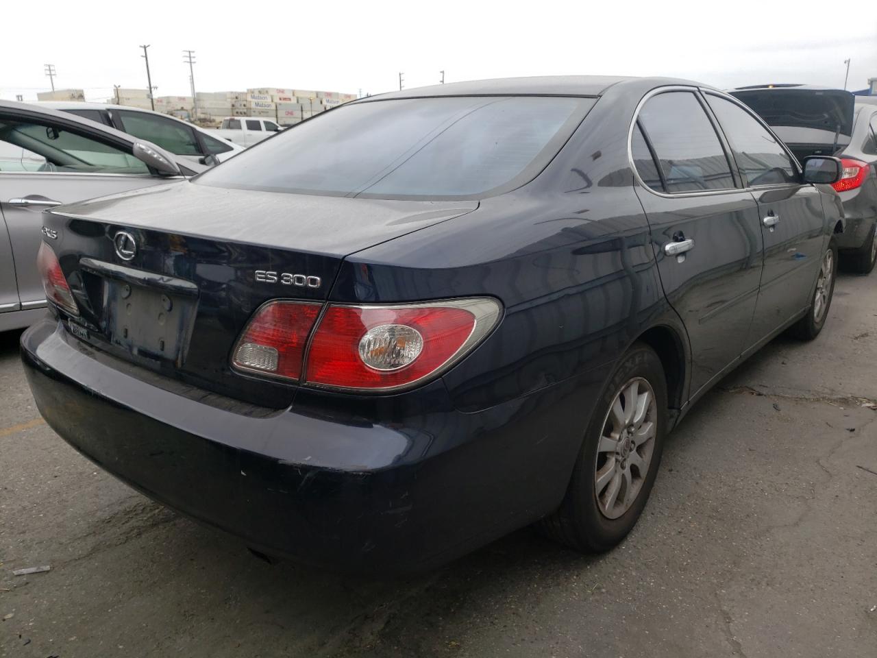 Photo 4 from auction – 2002 LEXUS ES 300 with VIN JTHBF30G125009736