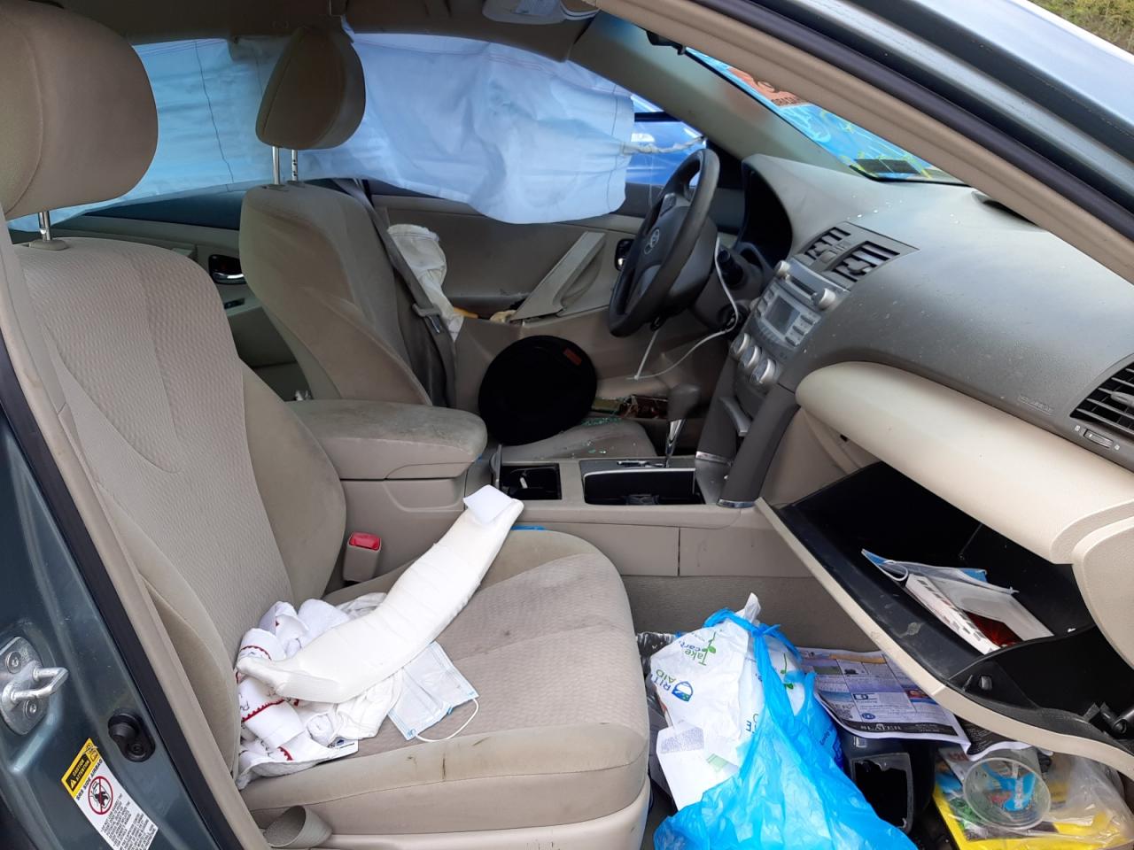Photo 5 from auction – 2011 TOYOTA CAMRY BASE with VIN 4T1BF3EK0BU595152