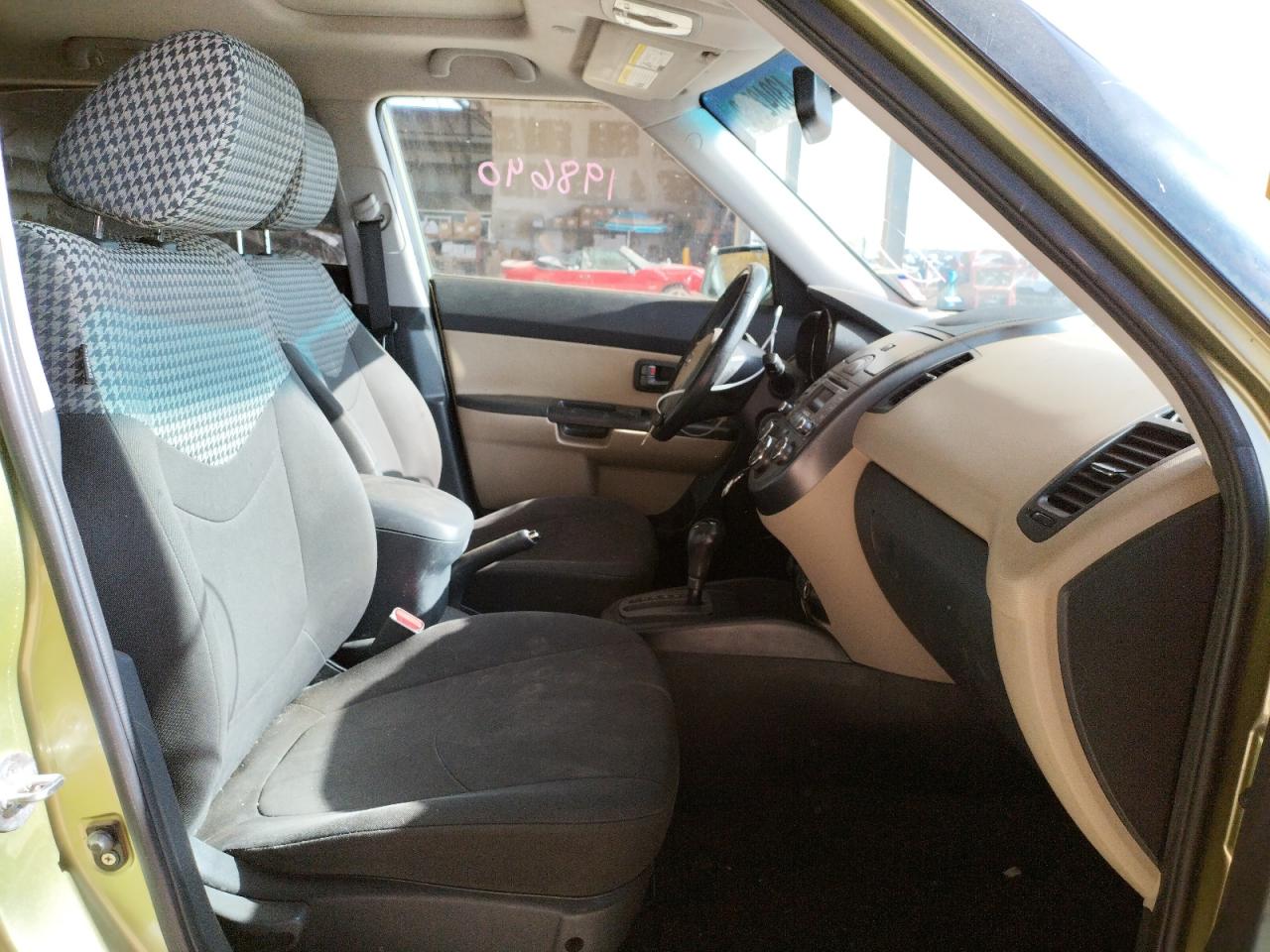 Zdjęcie 5 z aukcji – 2010 KIA SOUL + z VIN KNDJT2A28A7171532