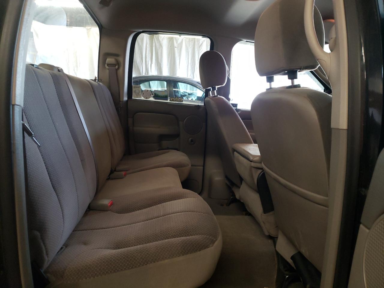 Photo 6 from auction – 2005 DODGE RAM 1500 S with VIN 1D7HU18D75S171186
