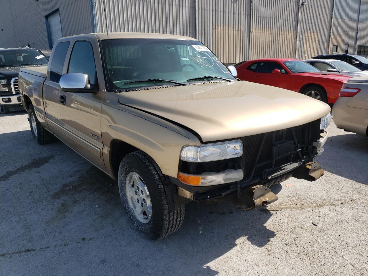 CHEVROLET SILVERADO 2000 with VIN 2GCEC19V2Y1346195 - Photo from auction