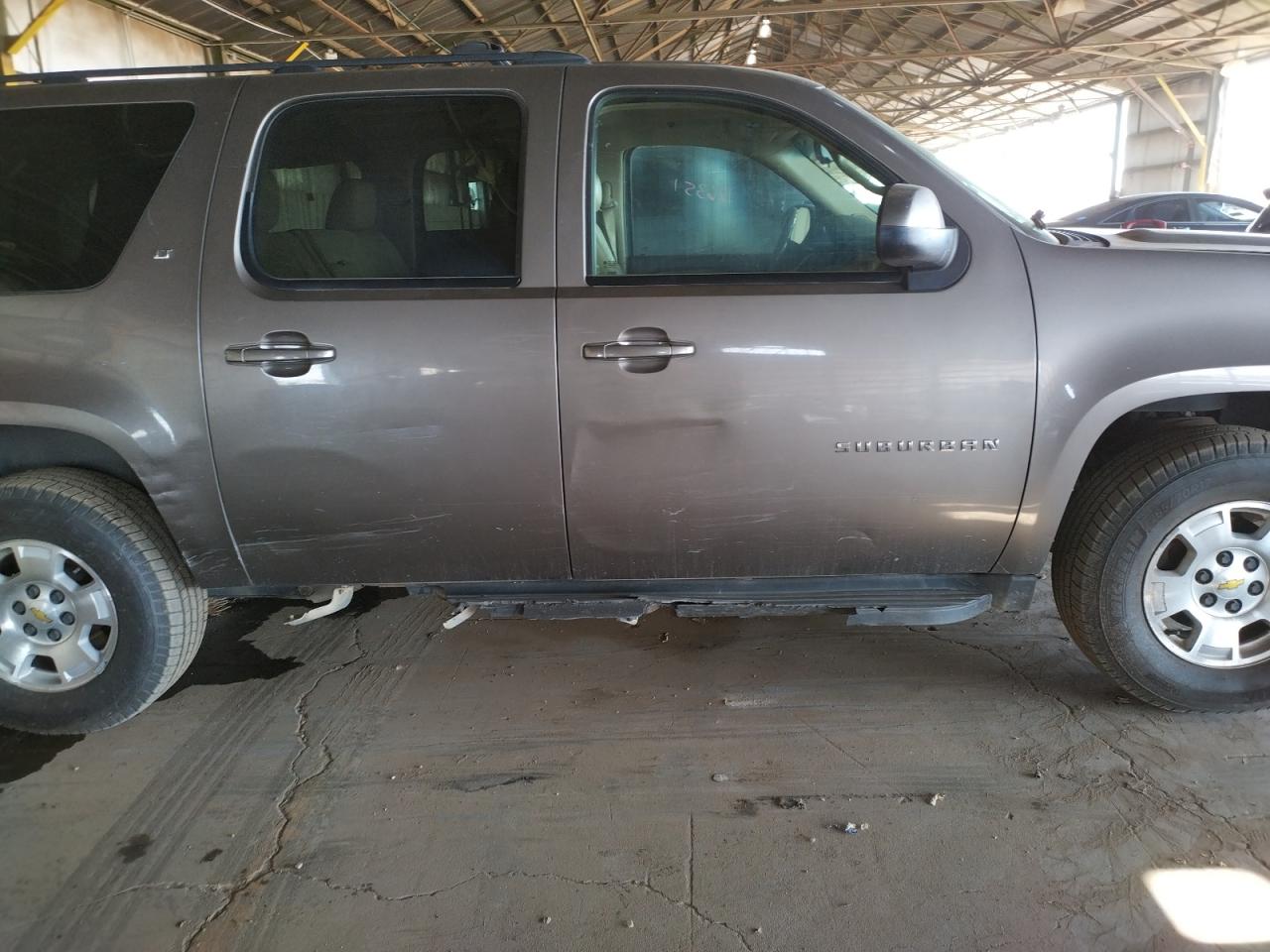 Photo 10 from auction – 2011 CHEVROLET SUBURBAN C with VIN 1GNSCJE00BR389890