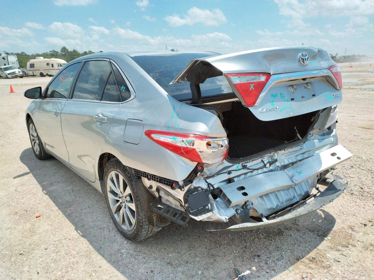 Photo 3 from auction – 2015 TOYOTA CAMRY LE with VIN 4T1BF1FK0FU951186