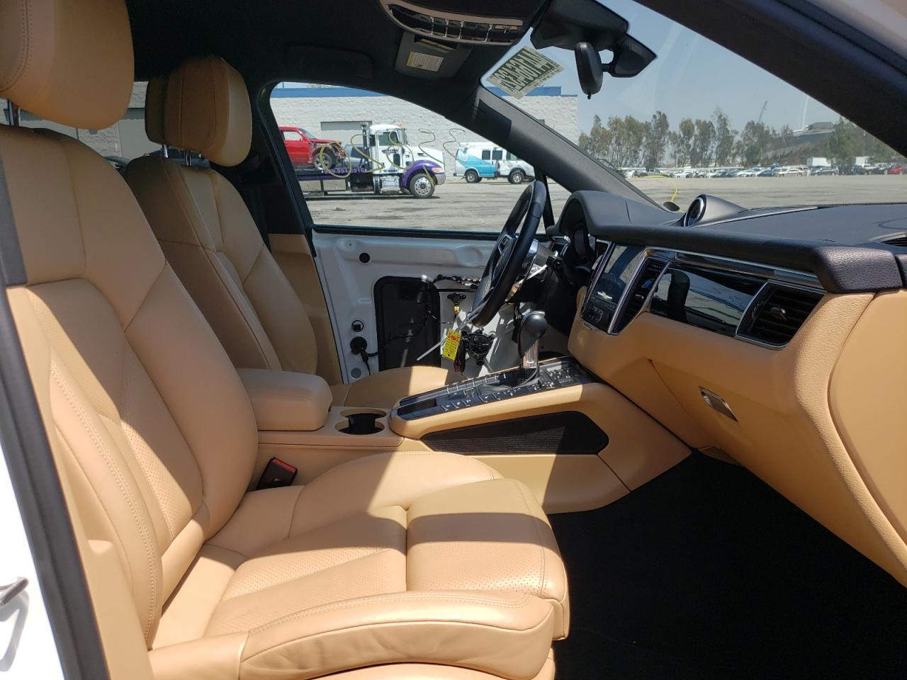 Photo 5 from auction – 2018 PORSCHE MACAN S with VIN WP1AB2A59JLB33813
