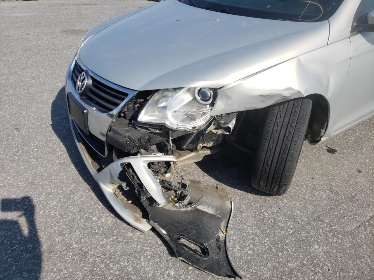 Photo 9 from auction – 2009 VOLKSWAGEN EOS TURBO with VIN WVWBA71F69V018021