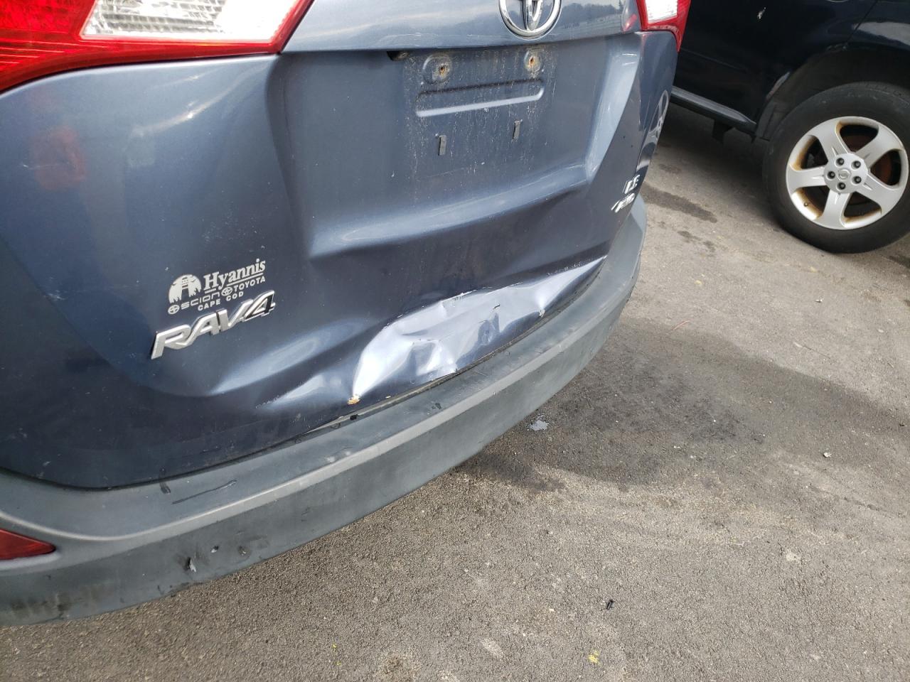 Photo 9 from auction – 2014 TOYOTA RAV4 LE with VIN 2T3BFREV4EW225881